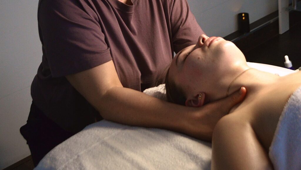IMG-20260318-WA0033 Lymphatic drainage massage technique
