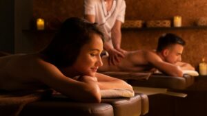 pair pair getting duo massage